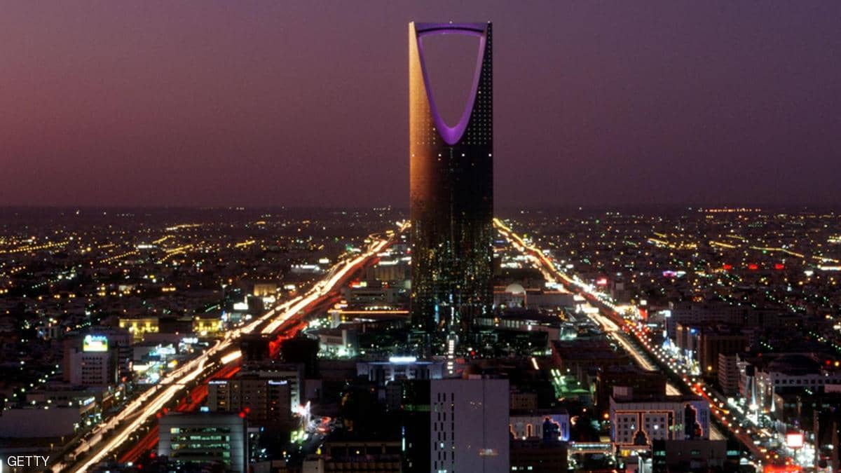 إلغاء نظام الكفيل بالسعودية يدخل حيز التنفيذ..