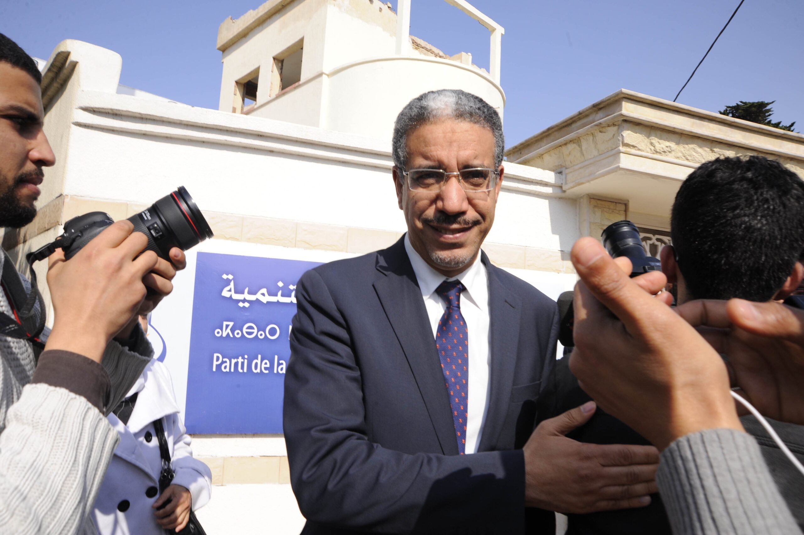 الرباح يعلن الثورة على رئيس الحكومة ويرشح نفسه لقيادة حزب العدالة والتنمية في الانتخابات القادمة