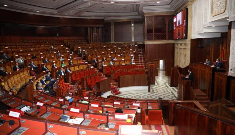 لجنة الداخلية تصادق على قانون “تقنين زراعة الكيف”