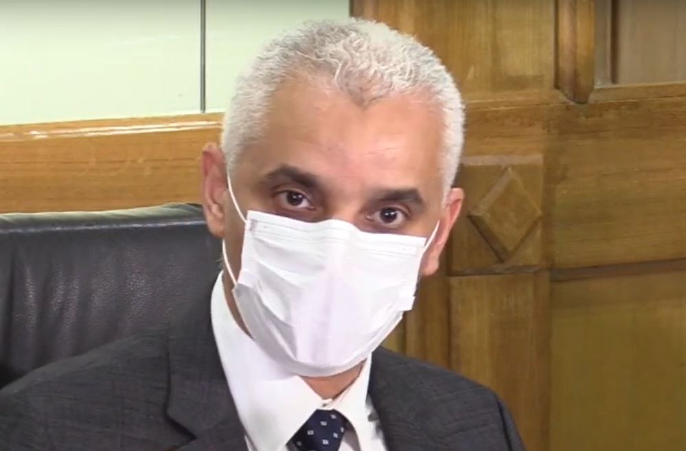 وزير الصحة يحذر من انتكاسة والوضع “مقلق للغاية”