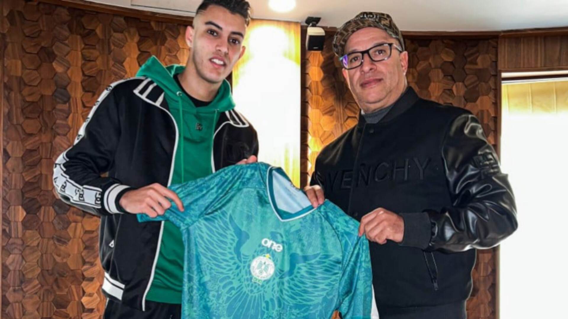 زكرياء الوردي  بين أحضان فريق الرجاء البيضاوي من جديد..